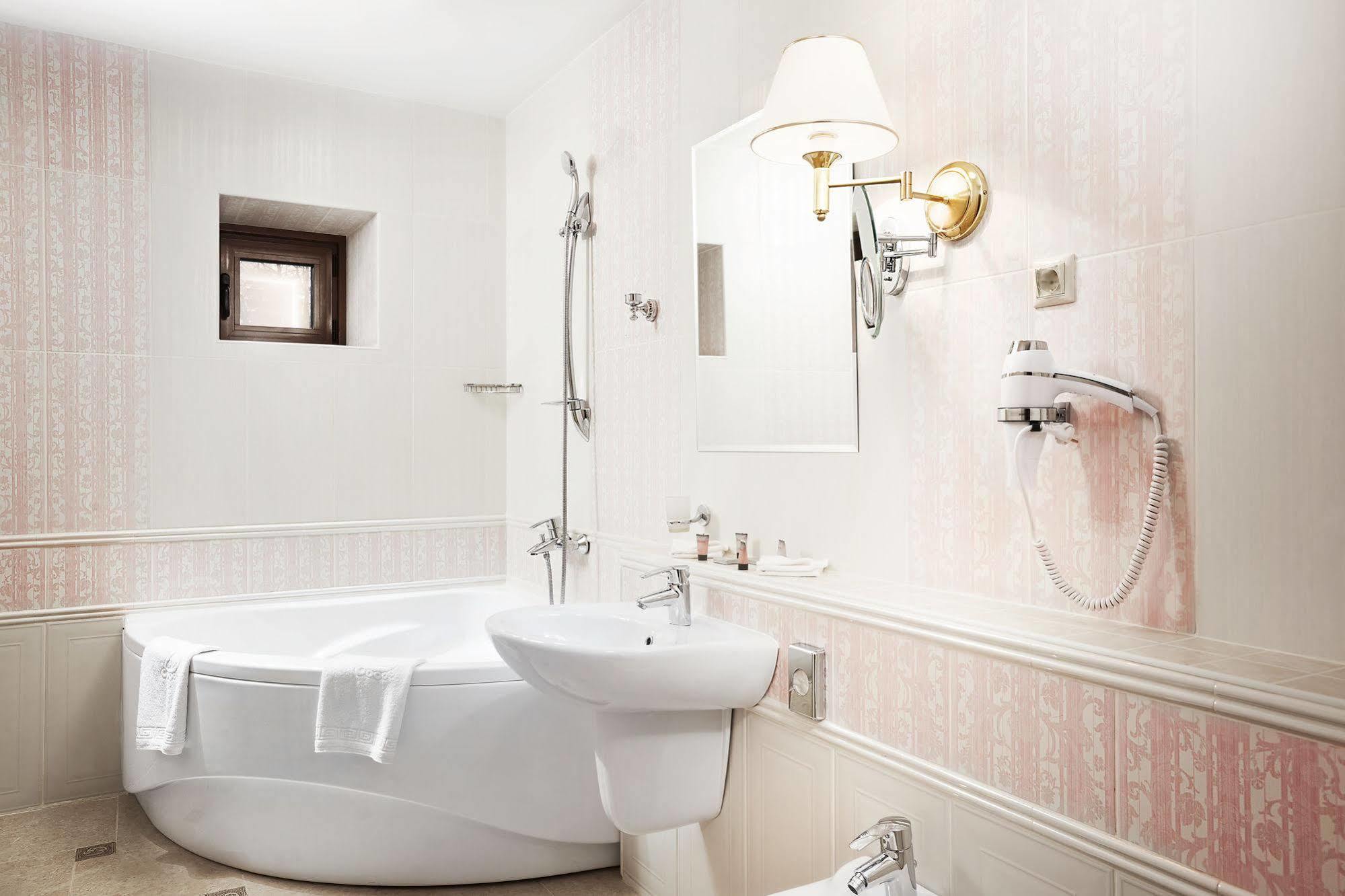 Victoria Hotel Na Zamkovoy Мінськ Екстер'єр фото