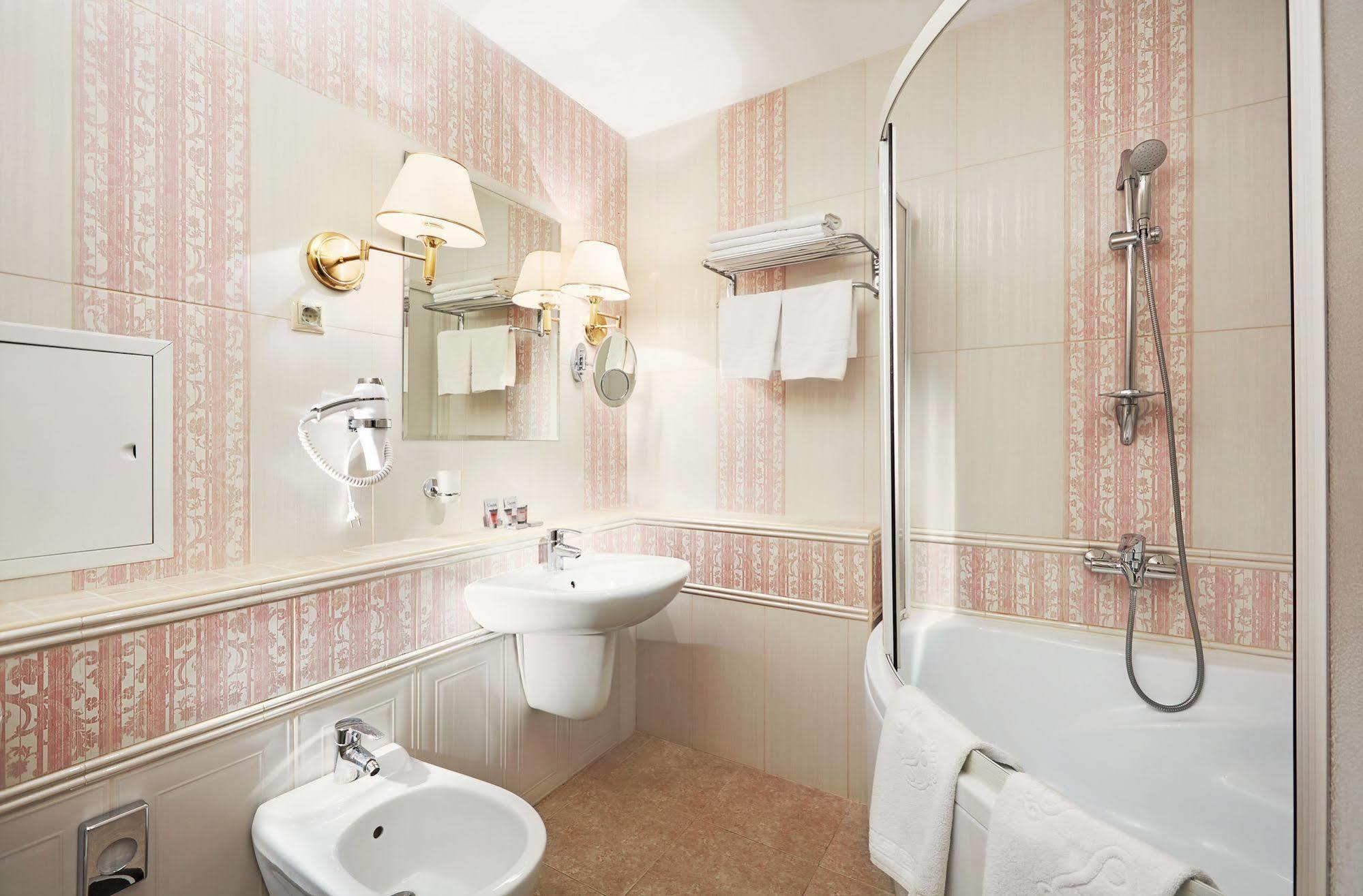 Victoria Hotel Na Zamkovoy Мінськ Екстер'єр фото